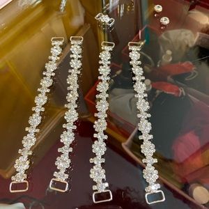Clear rhinestone flower connectors